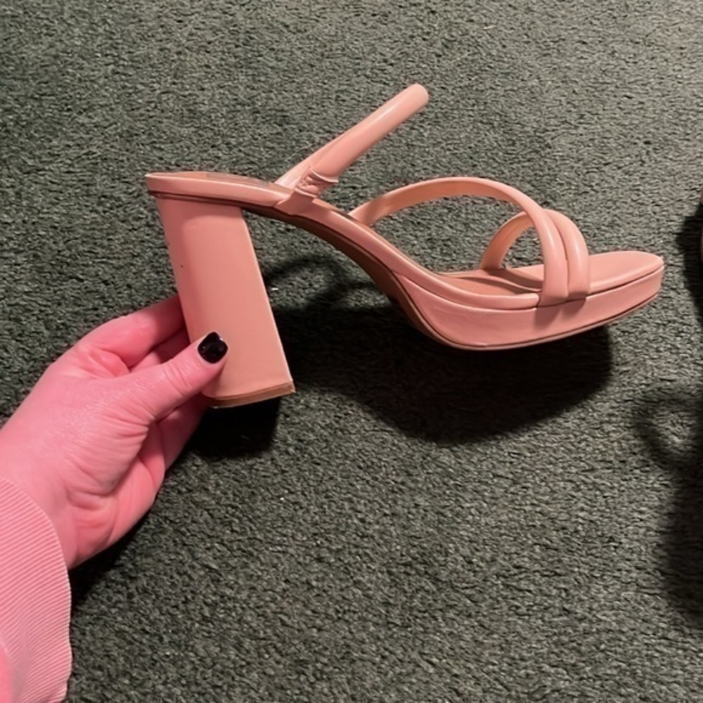 Dolce Vita Nude Heels - Picture 4 of 6